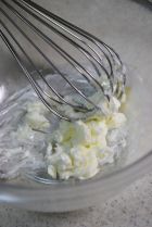 米粉で作るピスタチオスノーボール