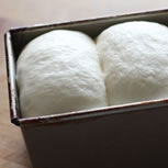 ホシノ丹沢天然酵母で作る山食パン