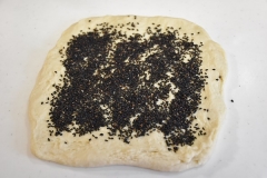 黒ゴマ＆チーズのラウンドパン