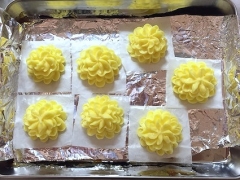 菊の花のケーキ