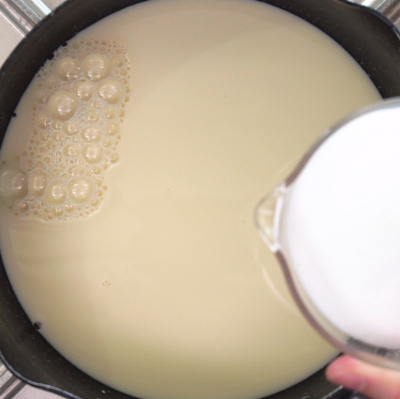 材料2つで簡単！豆乳で手作り練乳