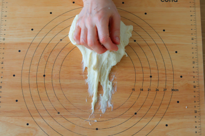 生食パンミックスで作るハムマヨロール