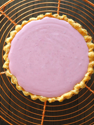 ハロウィン紫芋レアチーズパイ