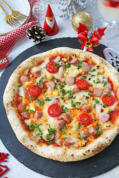 フライパンで簡単ピザ!クリスマス生ハムマルゲリータ!
