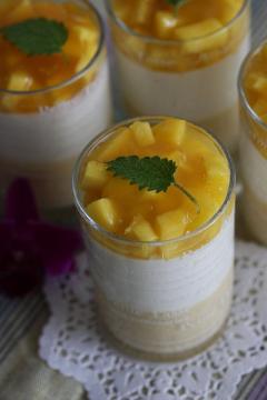 マンゴー・パッション&バナナプリンとクリームチーズムース