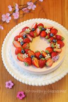 【春のお菓子】苺のまろやかレアチーズケーキ