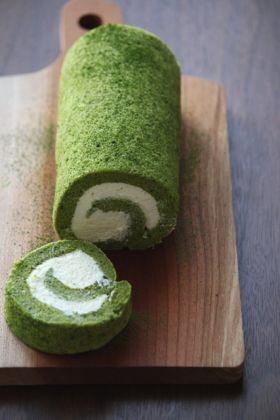 ふわふわ抹茶ロールケーキ あいりおー お菓子 パンのレシピや作り方 Cotta コッタ