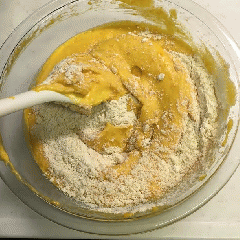 「大豆と米麹のスイーツ粉」を使った、かぼちゃのケーキ