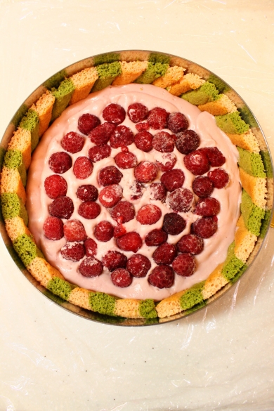 ひなまつり・苺のチョコレートチーズケーキ