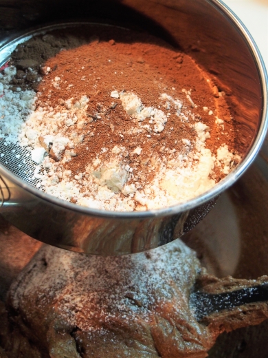 米粉で作る「ガトーショコラ」