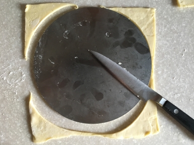 チーズとろーりな2色のピザタルトソレイユ