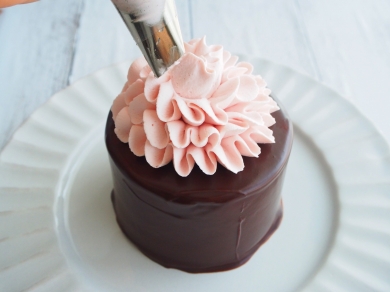 濃厚チョコレートケーキとカーネーションクリーム♡