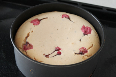 桜あんと米粉のチーズケーキ