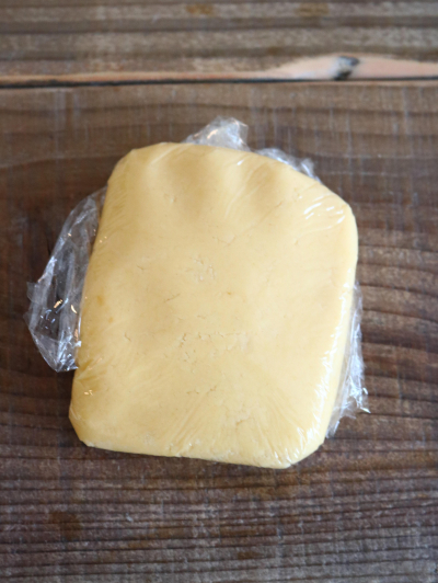 マンゴーレアチーズのバースデータルト