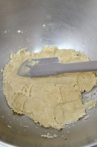 玄米粉でほろほろアーモンドクッキー