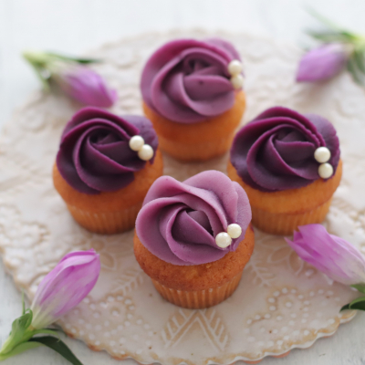 紫芋のミニカップケーキ
