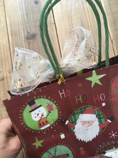 クリスマス向け☆紙袋のラッピング