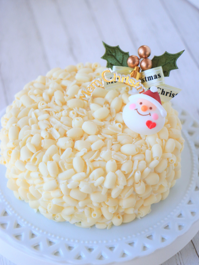 ホワイトチョコとフランボワーズのクリスマスデコレーションケーキ