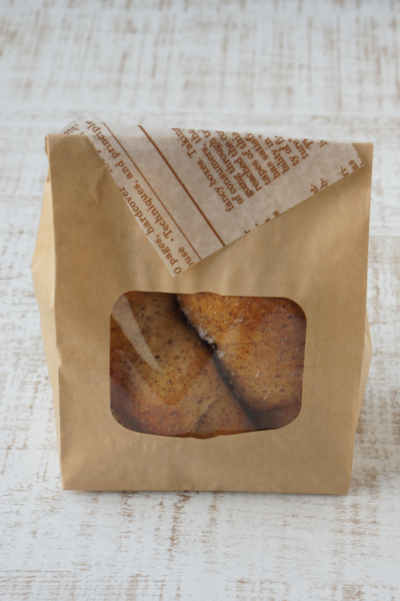 窓つきバッグでパンにぴったりナチュラルラッピング