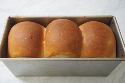 驚くほどふわふわ!中種法で作る山食パン