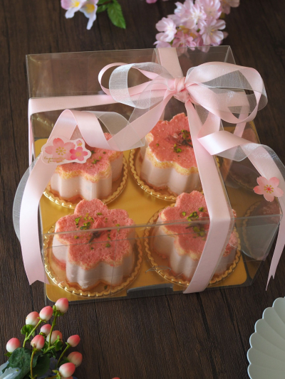 桜のレアチーズケーキのラッピング