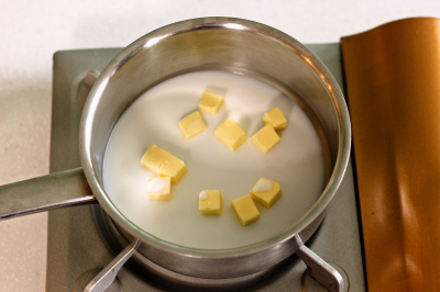 カスタードを作る必要なし♪【マンゴーレアチーズのエクレア】シューが膨らむ6つのコツ