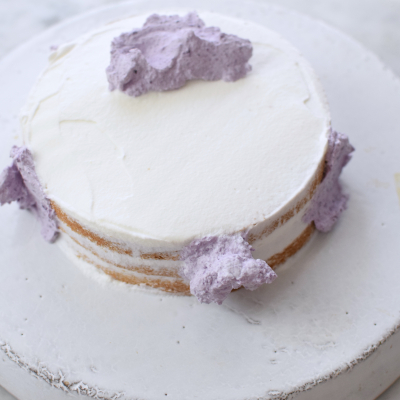 ハロウィンに♪紫芋クリームのネイキッドケーキ