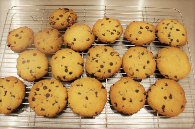 子どもと一緒に作れるチョコチップクッキー