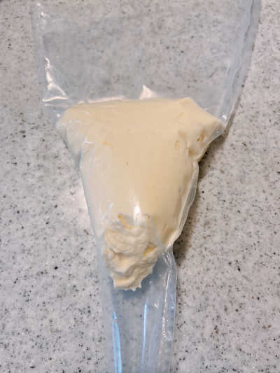 味噌サブレのハニーチーズサンド