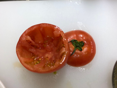 トマトカップグラタン