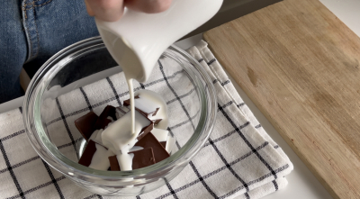 [材料3つ・オーブンなし]濃厚とろける!チョコレートムースケーキ