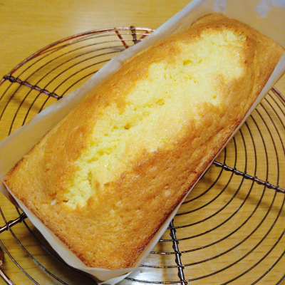 シンプルでとても美味しいレモンパウンドケーキ