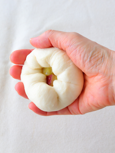 バターミルクのプレミアム生食パンミックスでふわふわゴロゴロサツマイモパン