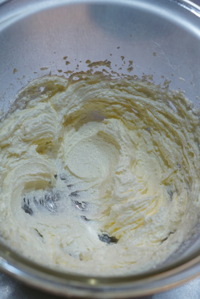 カヌレ型で作るアールグレイのバターケーキ