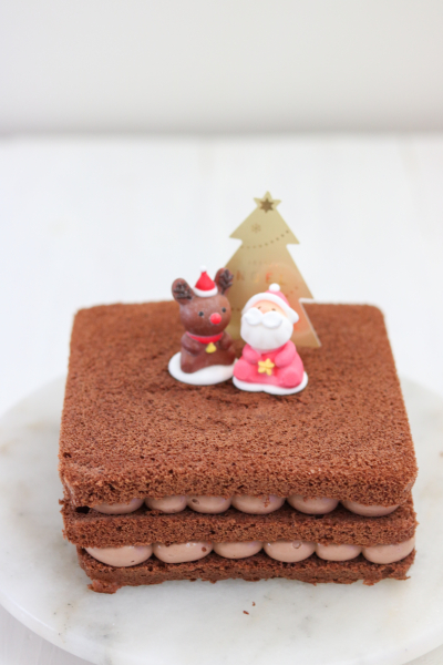 チョコたっぷりのクリスマスケーキ