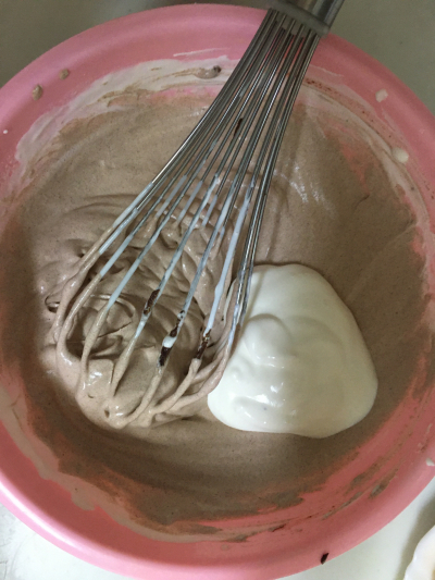 【VD2022】バター不使用、生クリーム使い切りレシピ！！2種類のクリーム&生チョコ入りカップケーキ
