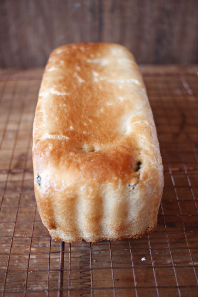 グルテンフリー 米粉のレーズンミニ食パン