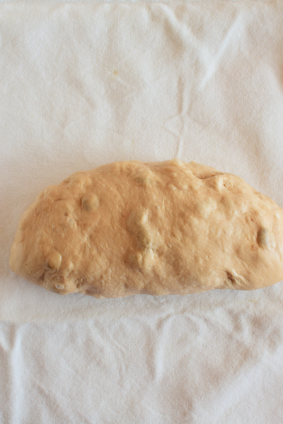 シナモンレーズンの食パン