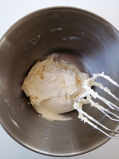 米粉でふんわりパウンドケーキ、アーモンドプードル使用