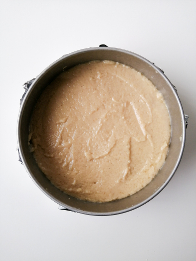 卵なし米粉のアップサイドダウンケーキ
