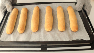 米粉で作るハニースティックパン♡管理栄養士が本当は秘密にしたいグルテンフリーのとっておきレシピ