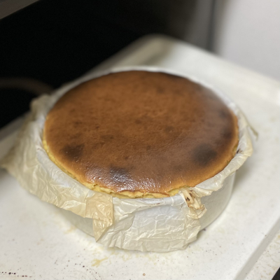 焼き芋バスクチーズケーキ