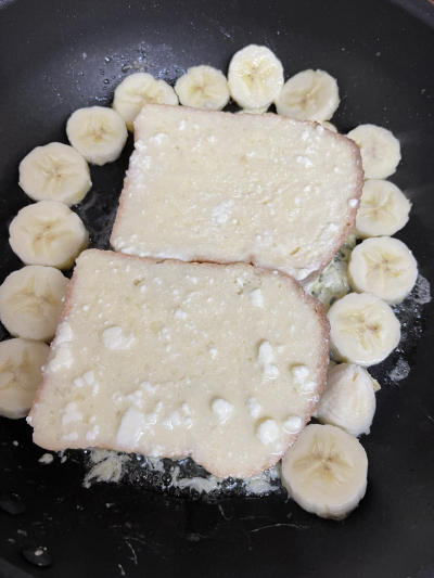焼きバナナチーズフレンチトースト