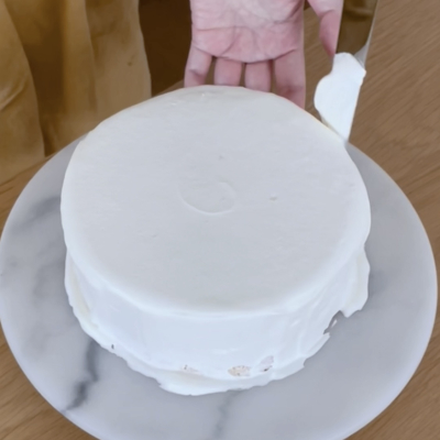 ホイップクリームで作るフラワーケーキ