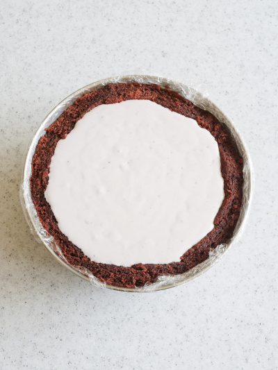 米粉スポンジシートと豆乳ホイップクリームで作るチョコドームケーキ