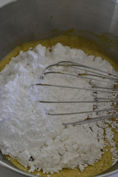 米粉のキャラメルシフォンケーキ