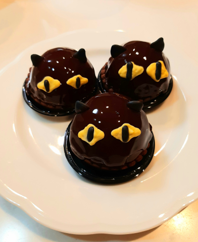 黒ねこのチョコムースタルト