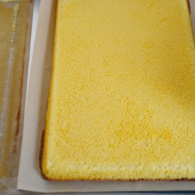 クリームたっぷり米粉のロールケーキ
