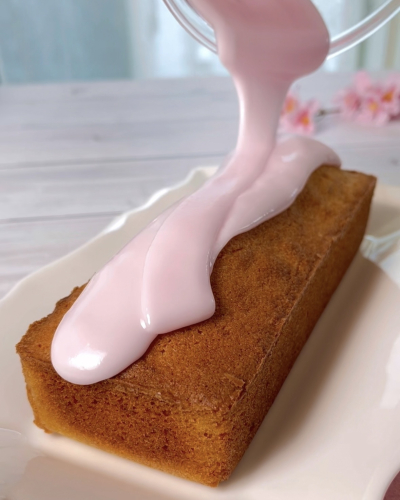 \ しっとりふわふわ / 米粉の桜パウンドケーキ