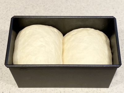 オーバーナイト法で作るシンプル食パン